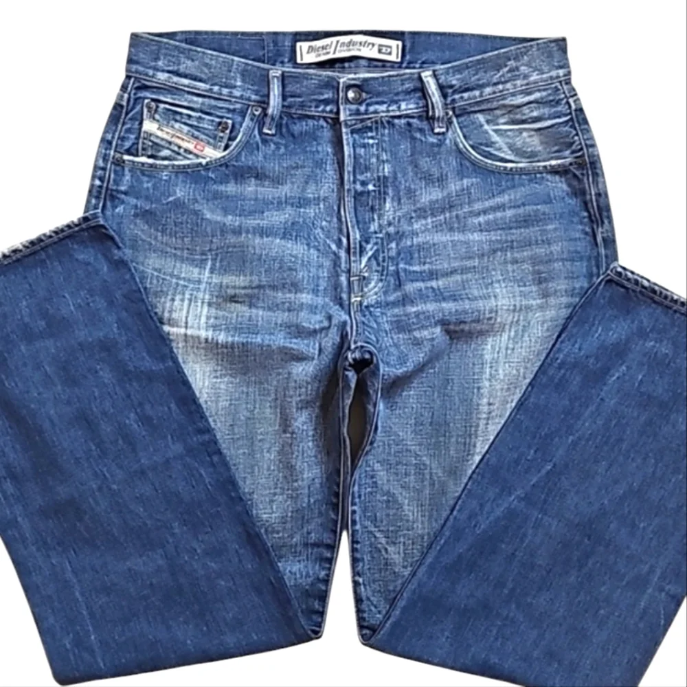 Diesel Industry Denim Division Jeans. Men's Size: Waist 36x32 1/2 Inseam.